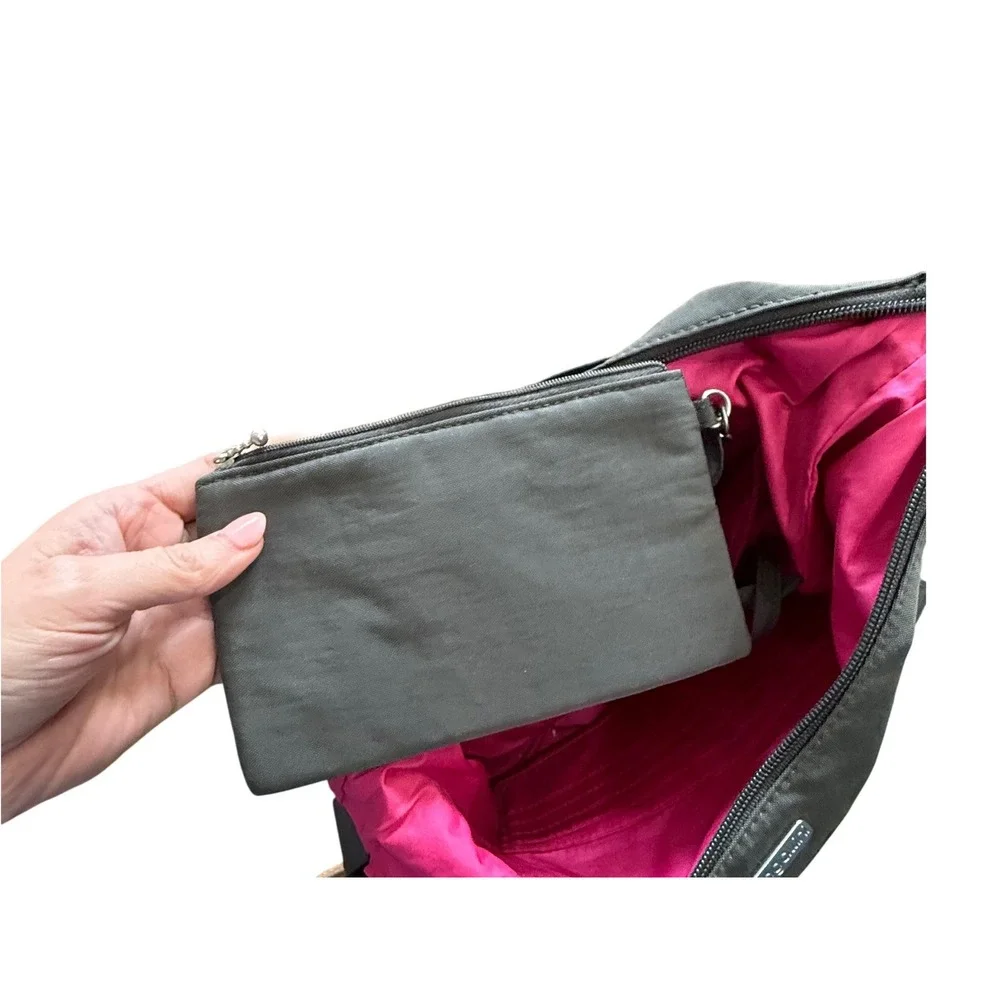 Baggallini crossbody travel